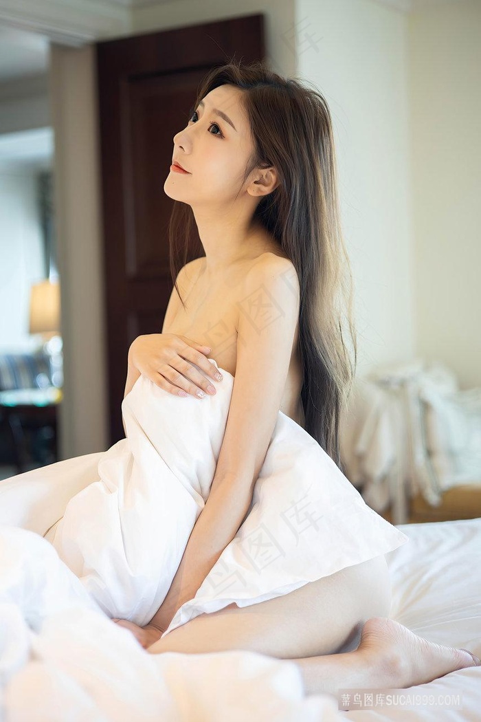 三攻一受4p嗯啊巨肉寝室调教